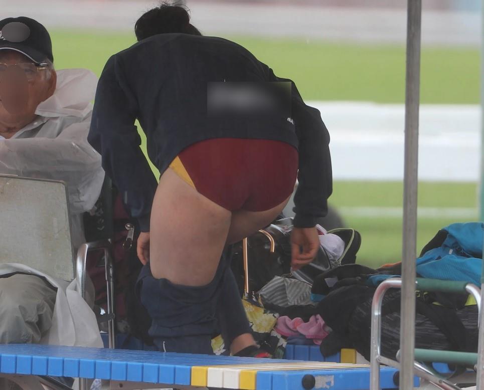 0531_05 走高跳 ニューヨーク kidextenjyu氏 名古屋大学女子陸上部　高偏差値ブルマ　草薙総合運動場　静岡大学　陸上競技部　走り高跳び　背面跳び　愛知教育大学　ジャージブルマ　ブルマフロント食い込み直し　美人アスリート　開脚ブルマ