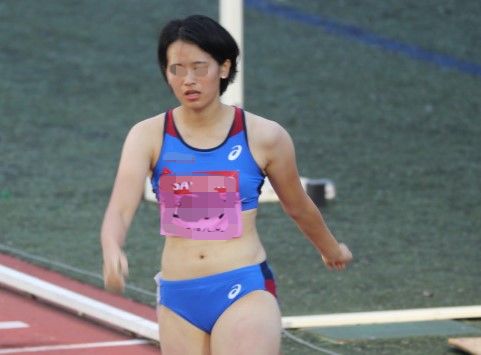 0540_01 2019年黄昏時大会 4×400リレー ニューヨーク　第15回トワイライトゲームス　青山学院大学女子陸上部　奥村ユリ　藤井綾乃　日本体育大学女子陸上部　山梨学院大学女子陸上部　ナイキ製レーシングショーツ　アシックス製レーシングショーツ　中央大学　オレンジブルマ