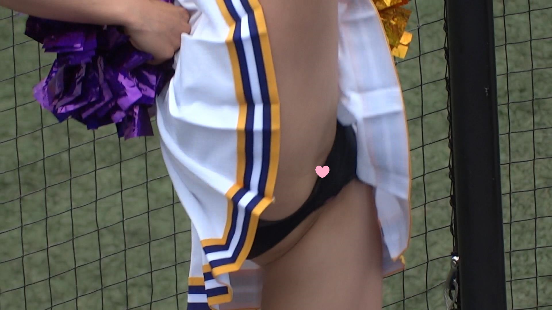 なにわガールズ３５１　真打ち登場だよ！やっぱこの娘やで！ at神宮　黒色ブルマ型アンダースコート　白色スコート　ハイキック　大学チア　東京６大学野球チアリーダー　盗撮　アンスコ　ハミパン