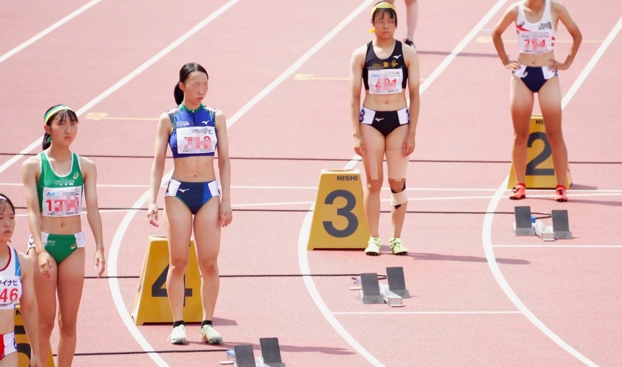 色とりどりのブルマ ぼーんほわいと　躍動の青い力　四国総体　2022　伊万里実業高校　四国学院大学香川西高校　国際学院高校　神辺旭高校　宮崎工業高校　中村学園高校　岡崎城西高校　筑紫女学園　九州陸ブル大使　ハイソックスブルマ　日焼け跡