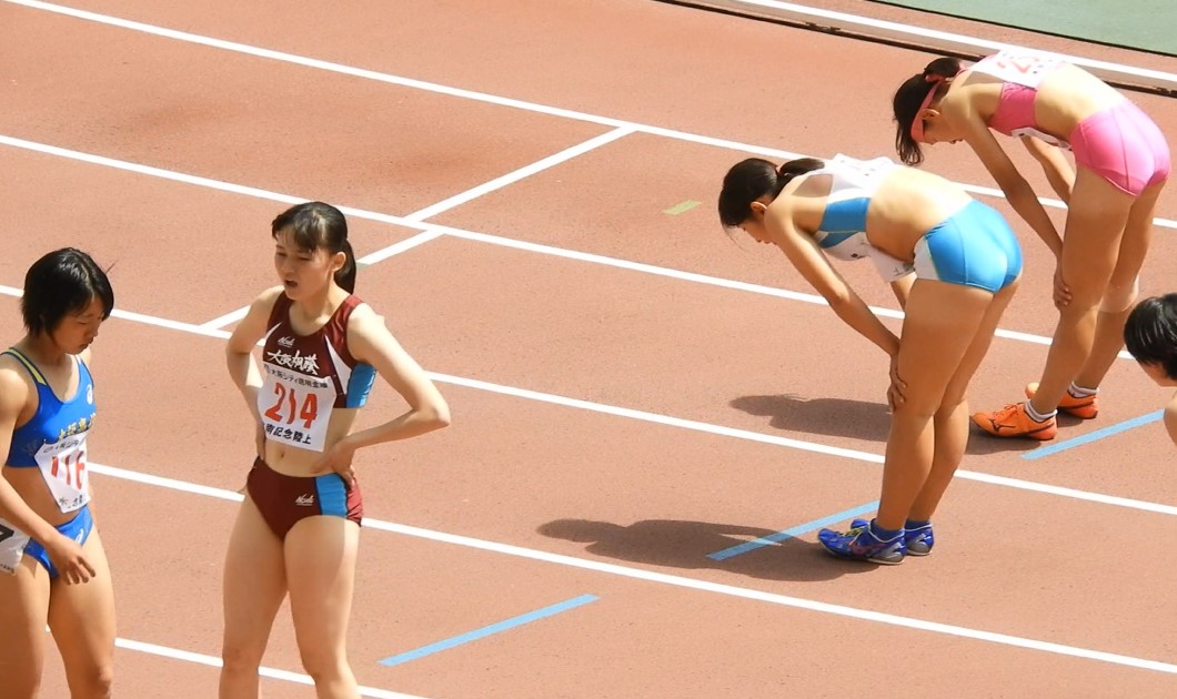 【動画】No.024　femi 関西大倉高校 女子陸上部　大阪桐蔭高校　女子陸上部　Nishiスポーツ製のセパレートユニフォーム　盗撮　ハイレグ　アイドル級ルックス 女子高生アスリート　東大阪大敬愛高校　ミズノ製ピンク色セパレートユニフォーム