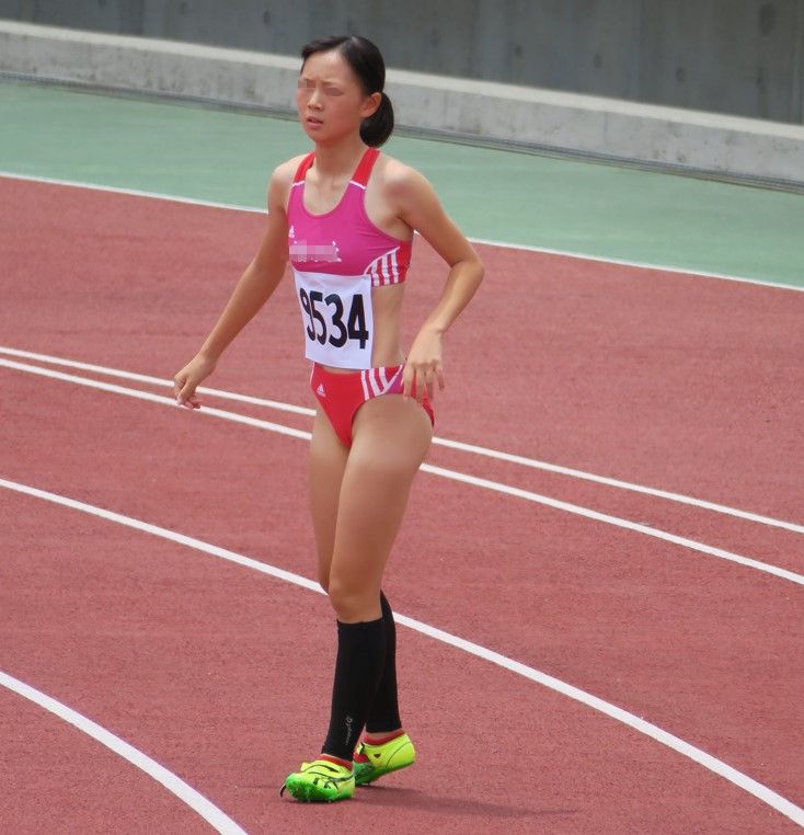 感動躍動アスリート！　44 桜が丘中学　アディダス製極小ブルマ　広島大学　地方国公立大学ブルマ